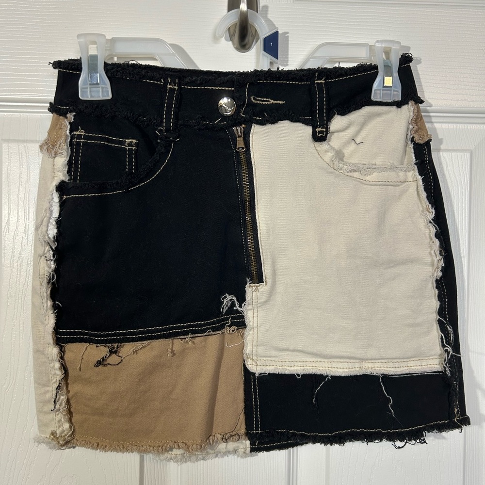 TuLucky, Black & Beige Patchy Mini Skirt, Women’s, S, Like New